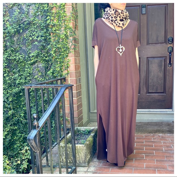 08 Brown side pockets loose fit maxi dress - Picture 4 of 7